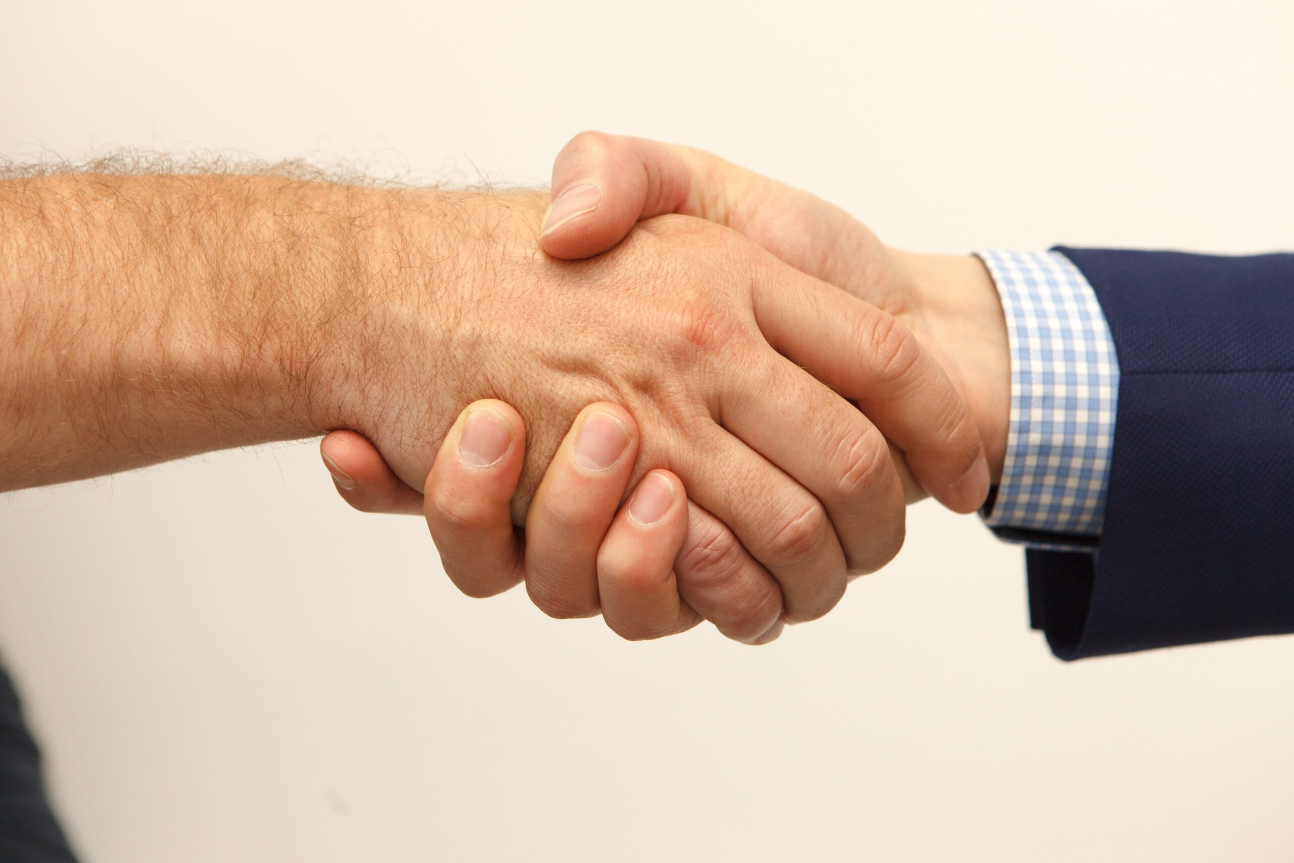 Read more about the article How to Win More NEMT Contracts in 2025