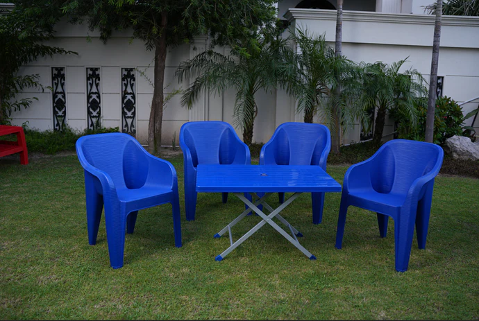 Maharaja Chair Set with BP-214-s Steel Plastic Folding Table